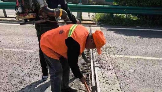 淮北公路部门抓实五措施 护航“五一”假期安全出行