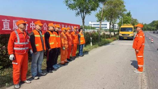 以演筑防 以练备战
——淮北公路中心直属分中心开展公路突发事件应急演练